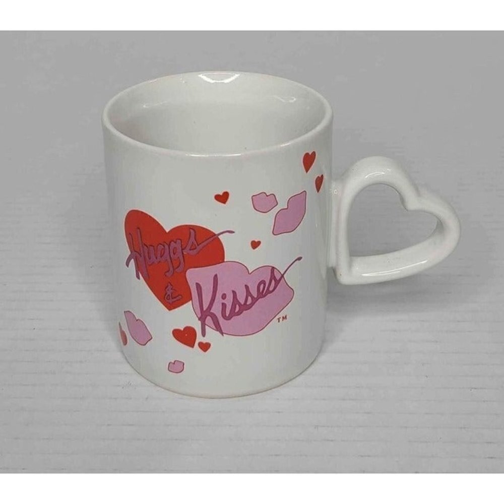 Vintage 1988 Design House Hearts/Lips Mug Red Pink Hugs & Kisses Valentine